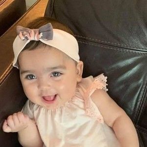 Meet your Posher, Cynthia